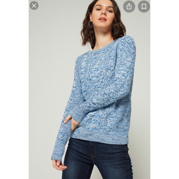 GAP Sweaters - GAP Cable Knit Crew neck sweater sz large✨